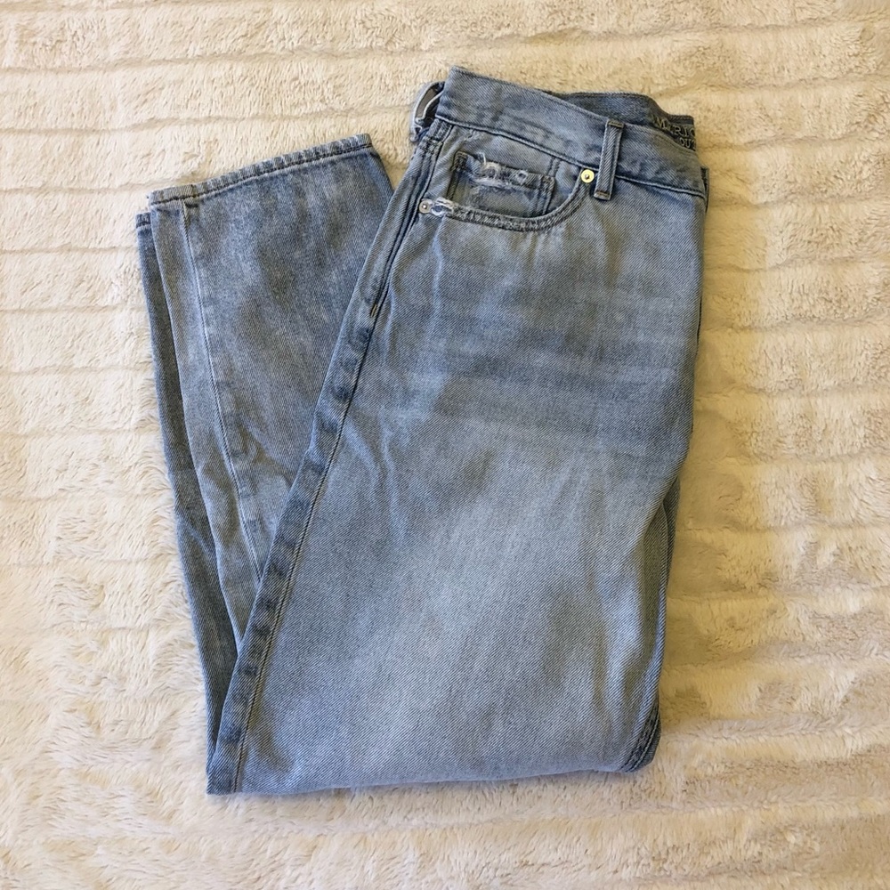 American Eagle Mom Jeans